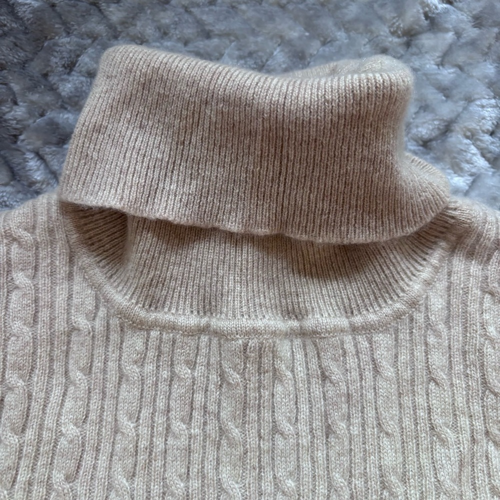 ⭐️⭐️⭐️Women’s Pursuits LTD 100% CASHMERE sweater neutral cream size medium - Picture 4 of 10